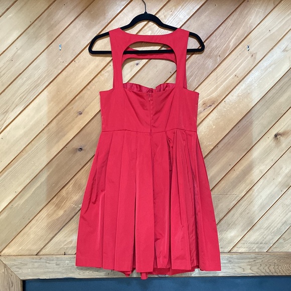 BB Dakota red pleaded dress - Picture 3 of 4